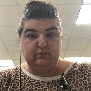 Meet your Posher, Stefanie